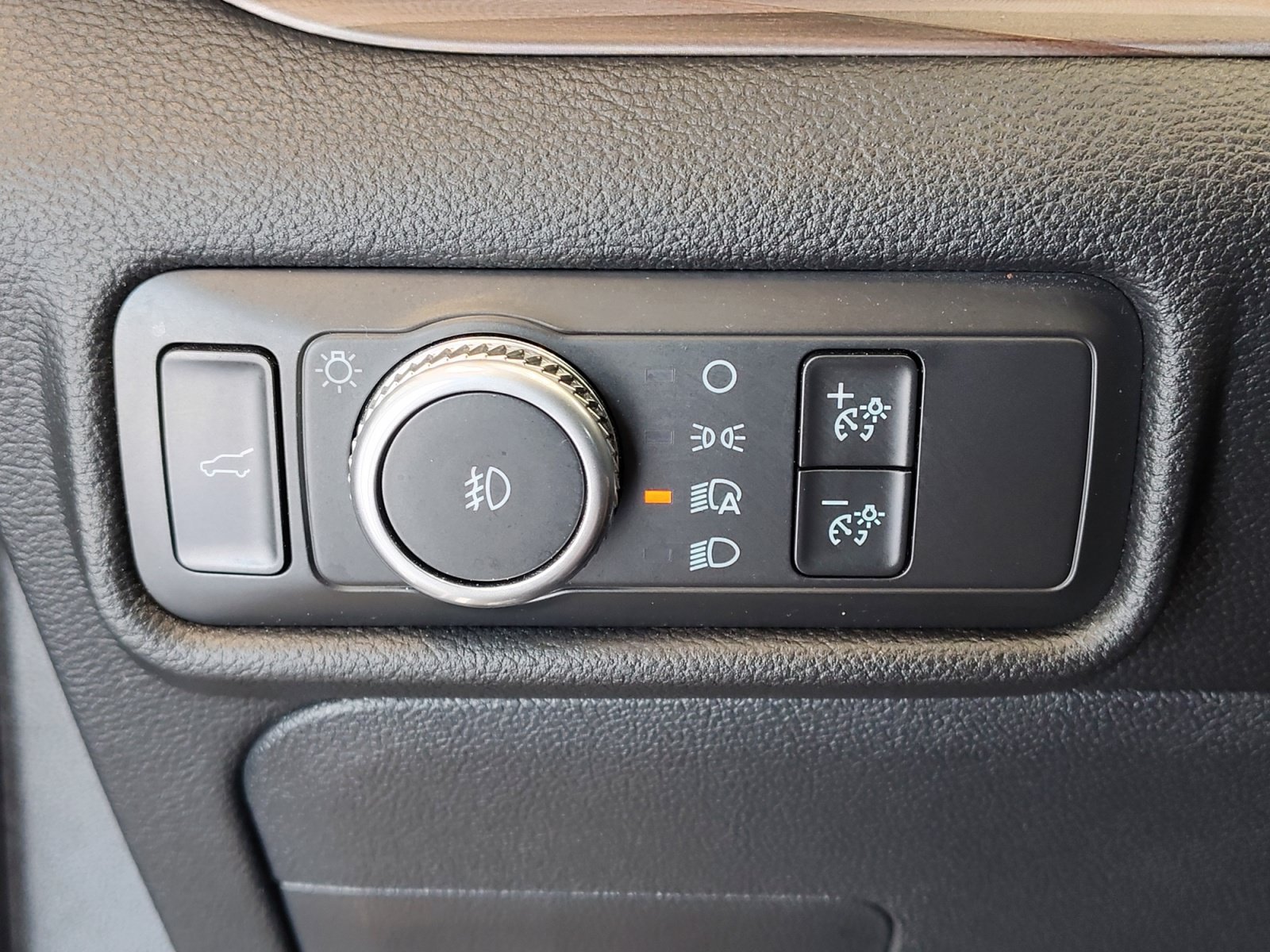 Used 2020 Ford Explorer Limited RWD image 28