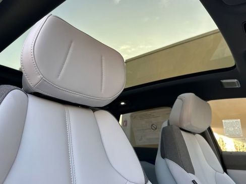 New 2026 Cadillac Optiq Luxury 1 image 16