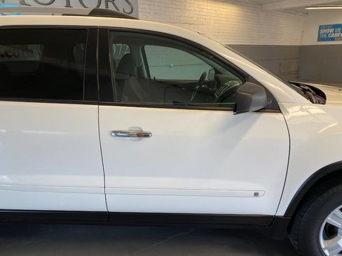 Used 2010 GMC Acadia SL w/ Preferred Package image 17