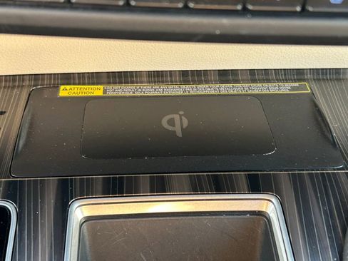 Certified 2023 Toyota Sienna Platinum image 35