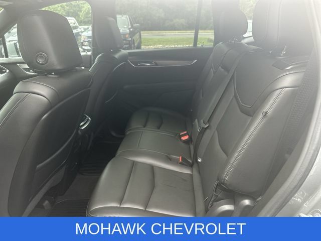 Certified 2025 Cadillac XT6 Luxury FWD image 26