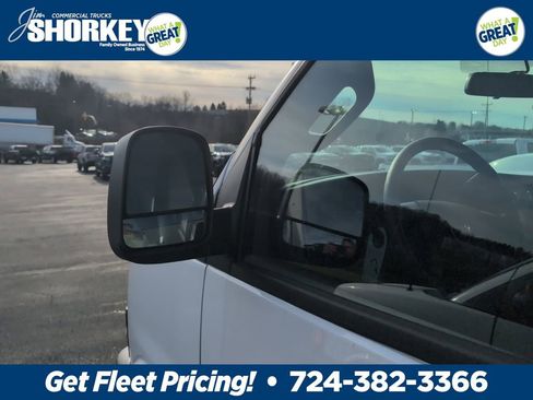 New 2024 Chevrolet Express 3500 Work Van w/ Power Convenience Package image 18