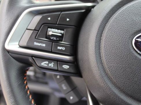 Used 2023 Subaru Crosstrek 2.5i Limited w/ Moonroof Package image 17