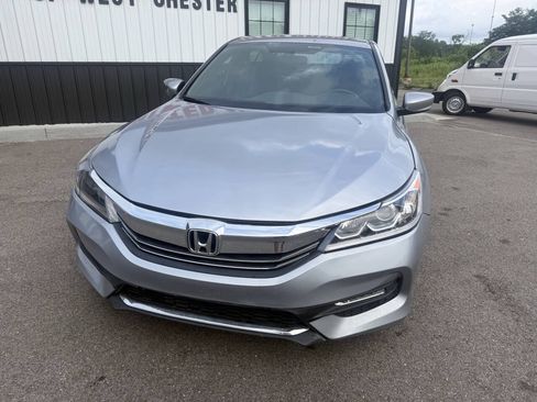 Used 2016 Honda Accord Sport image 2