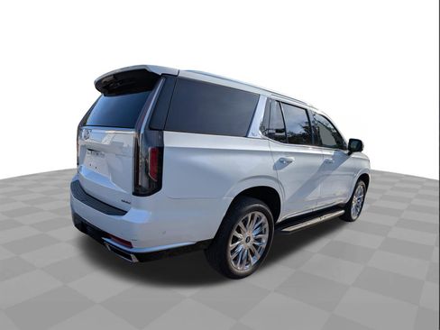 Used 2021 Cadillac Escalade Premium Luxury RWD image 4