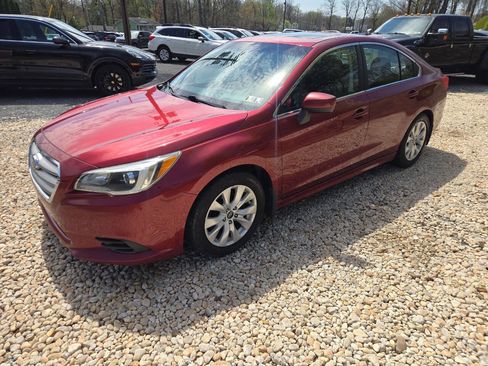 Used 2015 Subaru Legacy 2.5i Premium w/ Moonroof Package AWD/4WD image 3