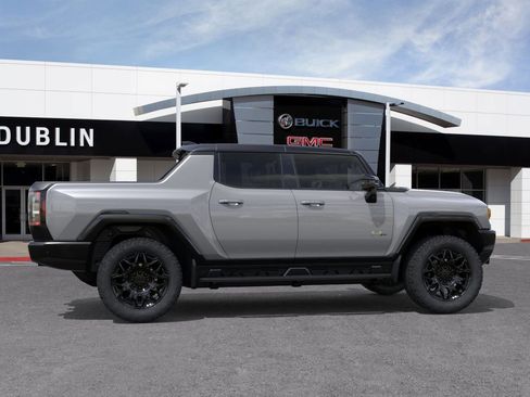 New 2026 GMC Hummer EV 4x4 Crew Cab image 3