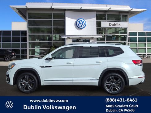 Certified 2022 Volkswagen Atlas SEL R-Line image 7