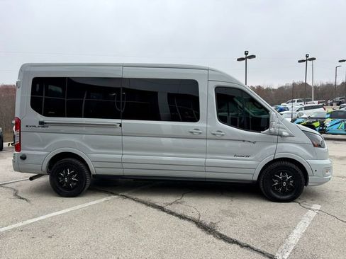 Used 2024 Ford Transit 250 148 Medium Roof Extended AWD image 8