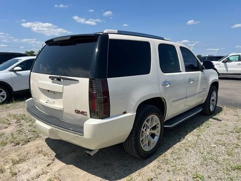 Used 2013 GMC Yukon Denali AWD/4WD image 5