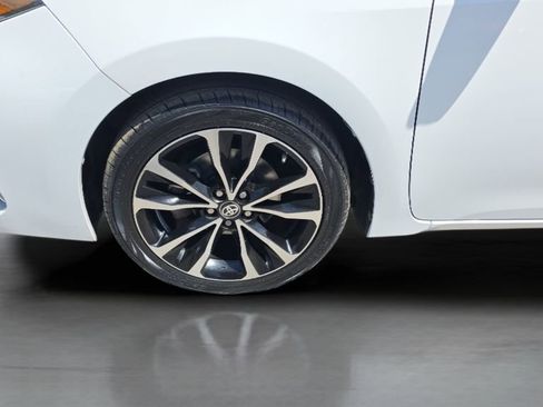 Used 2017 Toyota Corolla SE FWD image 27