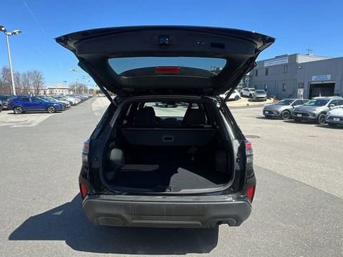 Certified 2025 Subaru Forester Premium AWD/4WD image 27