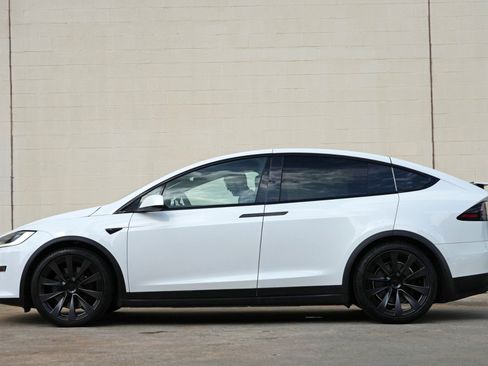 Used 2023 Tesla Model X AWD/4WD image 9