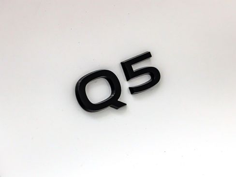 New 2025 Audi Q5 Premium image 9