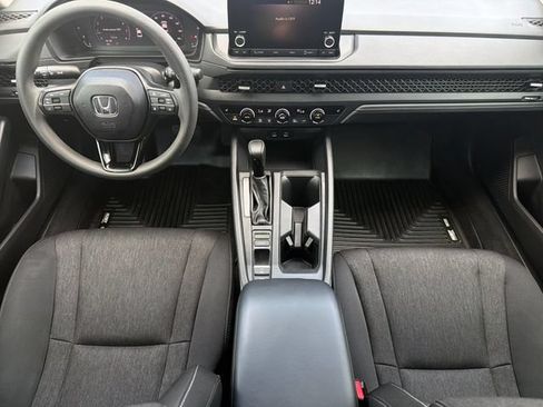 Used 2023 Honda Accord EX image 9