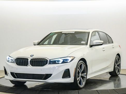 Certified 2023 BMW 330i Sedan w/ Convenience Package RWD image 1
