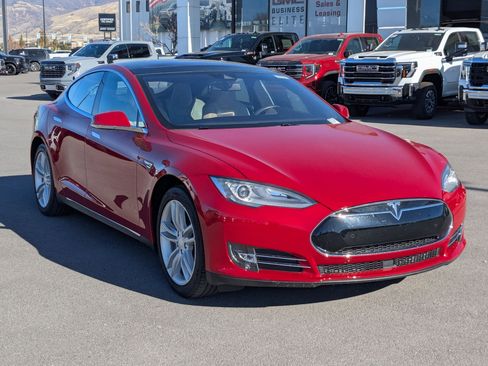 Used 2015 Tesla Model S 85D image 7
