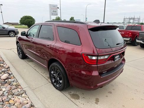 Used 2025 Dodge Durango GT w/ Blacktop Package AWD/4WD image 8