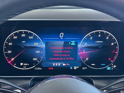 Certified 2025 Mercedes-Benz GLC 300 image 28