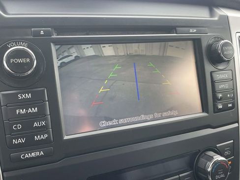 Used 2017 Nissan Titan SL AWD/4WD image 24