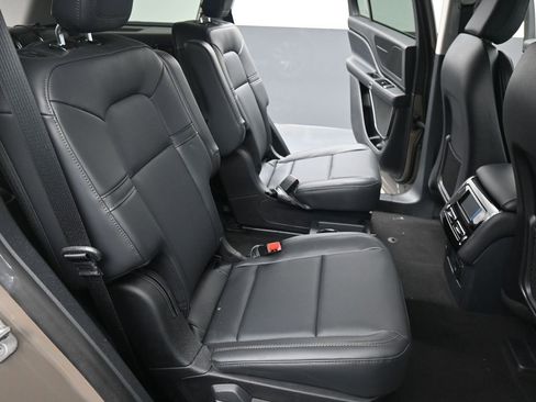 New 2026 Lincoln Aviator 2WD image 18