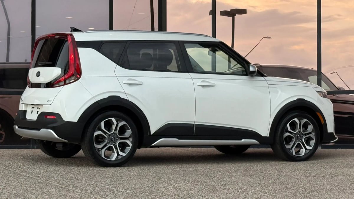 Used 2020 Kia Soul X-Line FWD image 13