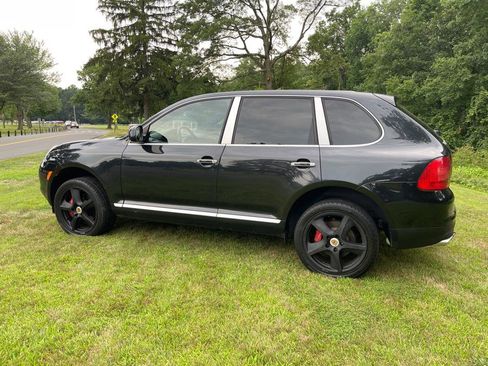 Used 2005 Porsche Cayenne Turbo image 15