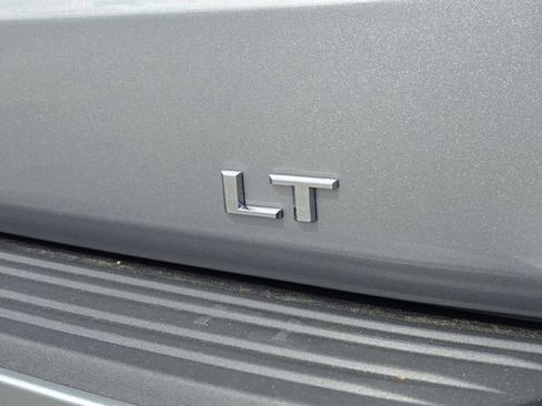 New 2026 Chevrolet Suburban LT w/ Comfort Package image 13