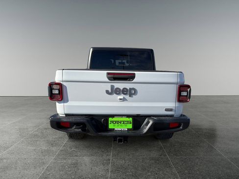 Used 2020 Jeep Gladiator Overland image 5