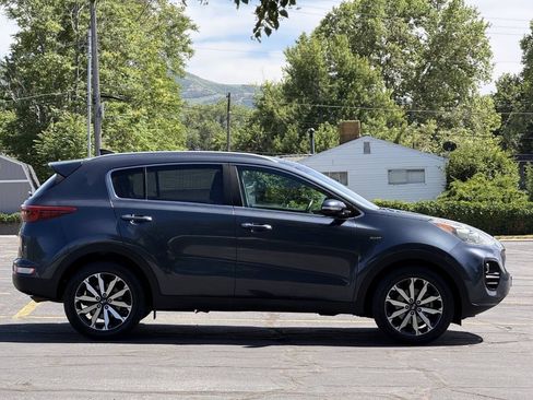 Used 2017 Kia Sportage EX w/ EX Premium Package AWD/4WD image 4