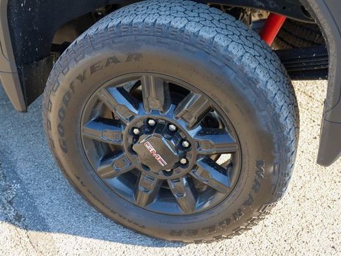 Used 2024 GMC Sierra 2500 AT4 w/ Snow Plow Prep/Camper Package image 7