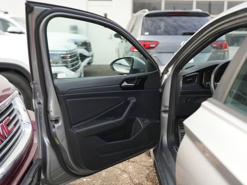 Used 2019 Volkswagen Jetta GLI Autobahn image 27