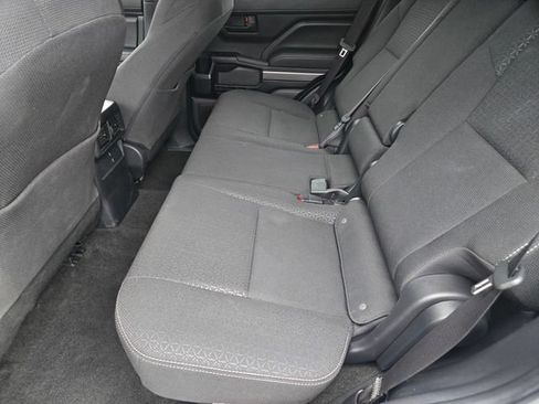 Certified 2025 Toyota 4Runner SR5 AWD/4WD image 15