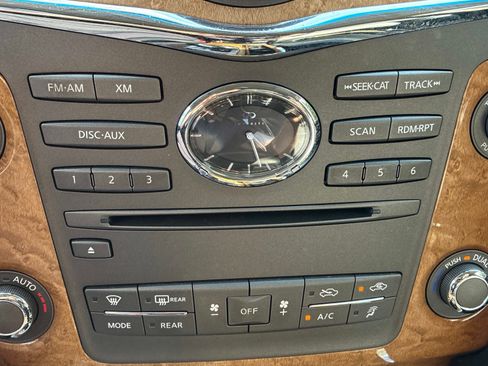 Used 2014 INFINITI QX80 4WD w/ Theater Package image 40