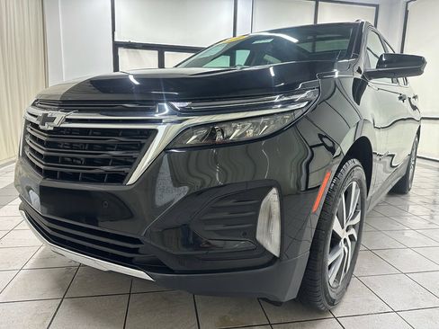 Certified 2024 Chevrolet Equinox LT w/ LPO, Floor Liner Package image 11