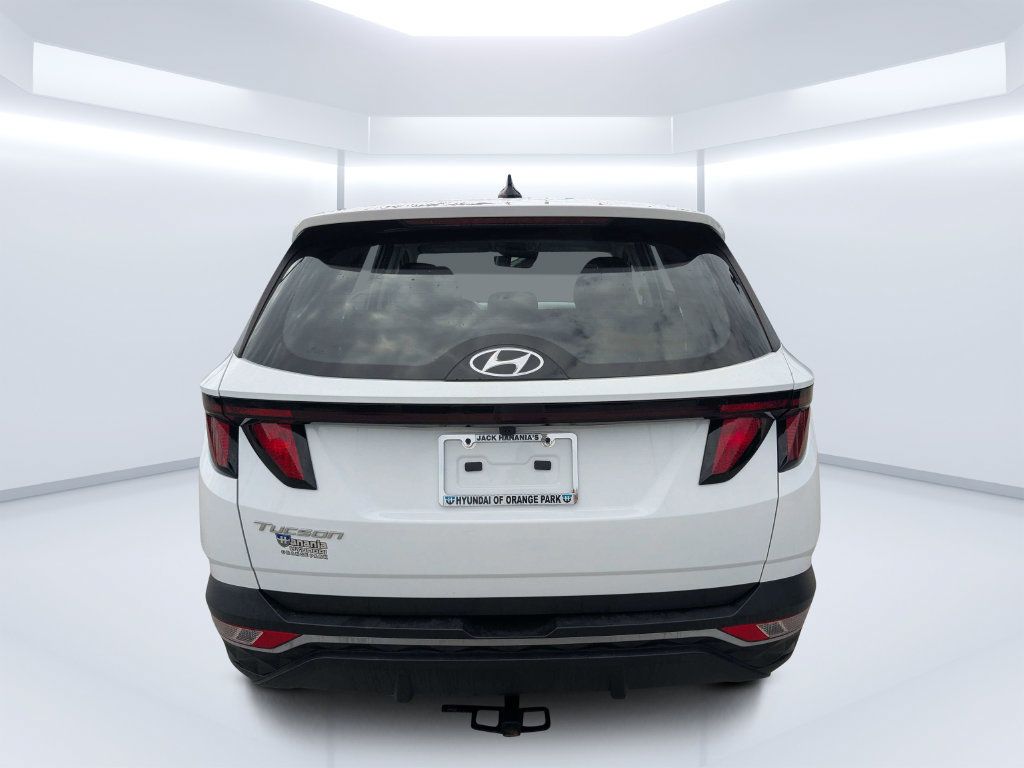 Certified 2024 Hyundai Tucson SE FWD image 5