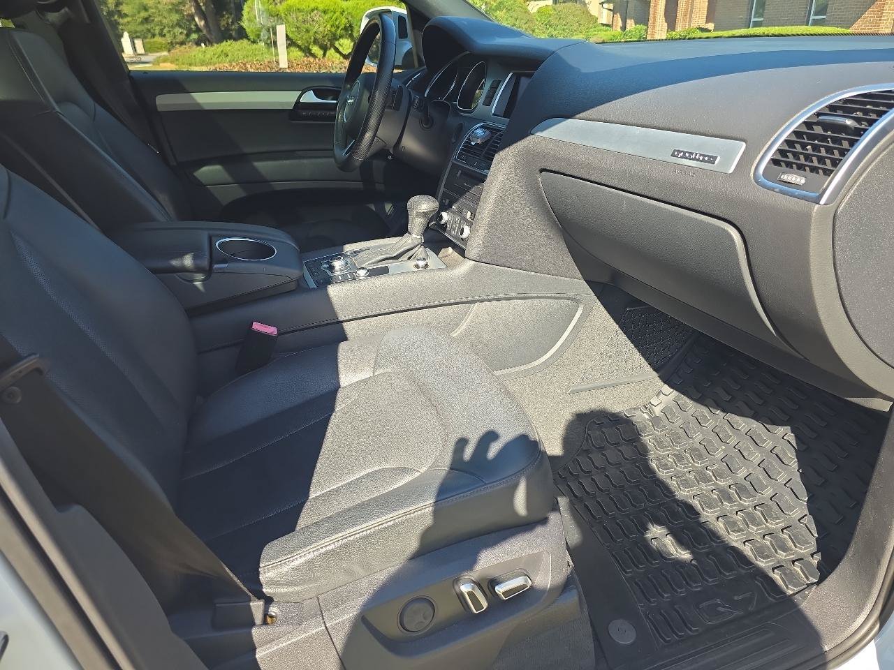 Used 2014 Audi Q7 3.0T S line Prestige w/ Technology Package AWD/4WD image 26