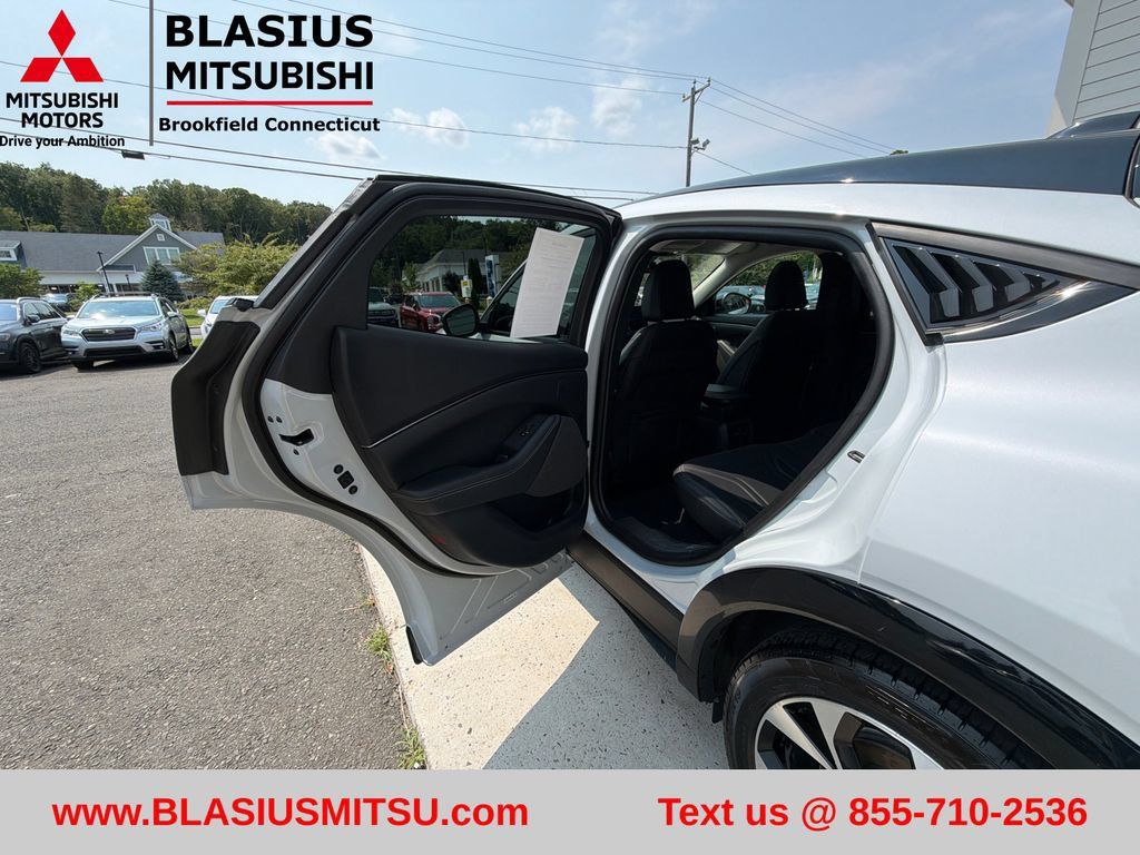 Used 2023 Ford Mustang Mach-E Premium AWD/4WD image 33