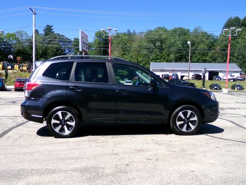 Used 2018 Subaru Forester 2.5i Premium image 2