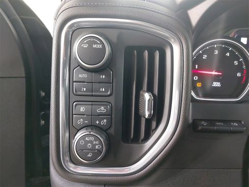 Used 2020 Chevrolet Silverado 2500 LTZ w/ LTZ Premium Package image 29