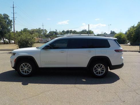 Used 2024 Jeep Grand Cherokee L Laredo w/ Luxury Tech Group I AWD/4WD image 5