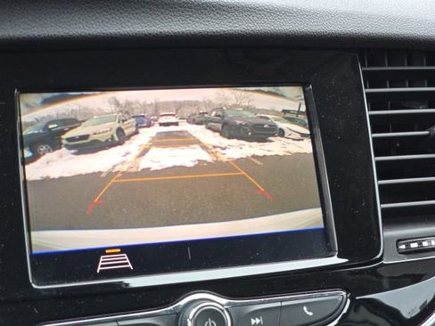 Used 2022 Buick Encore Preferred w/ Safety Package image 14