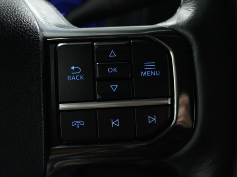 Used 2025 Ford F250 Platinum image 21