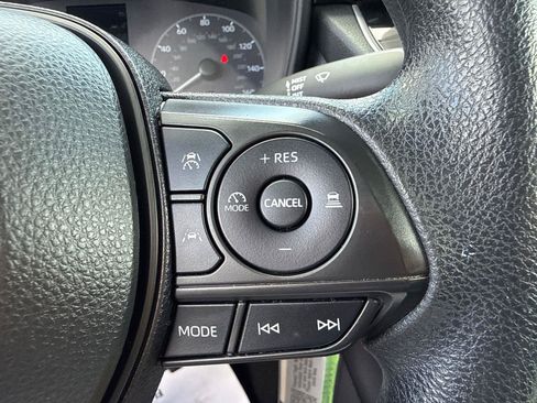 Used 2023 Toyota Corolla LE FWD image 16