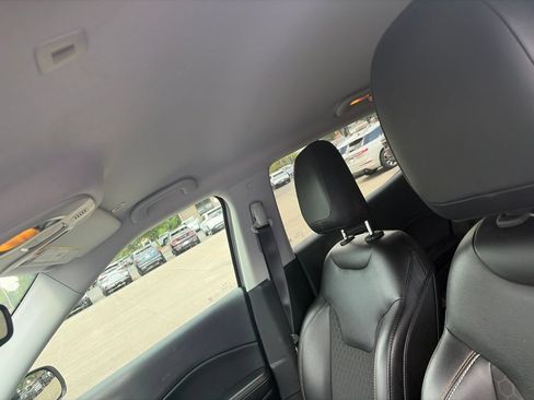 Used 2018 Jeep Compass Latitude w/ Popular Equipment Group AWD/4WD image 6