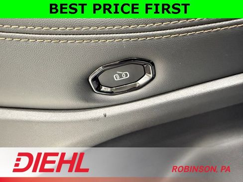 New 2026 Jeep Cherokee Overland image 27