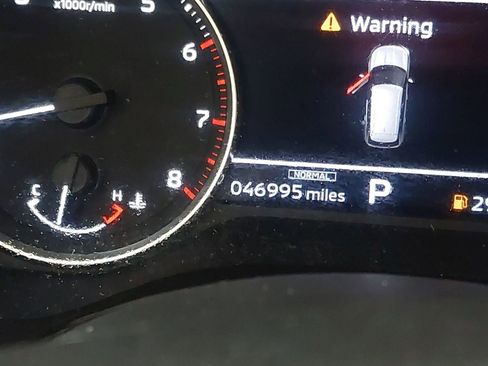 Used 2022 Mitsubishi Outlander SEL Black Edition image 11