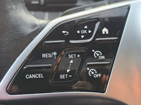 Certified 2023 Mercedes-Benz C 300 4MATIC Sedan image 32