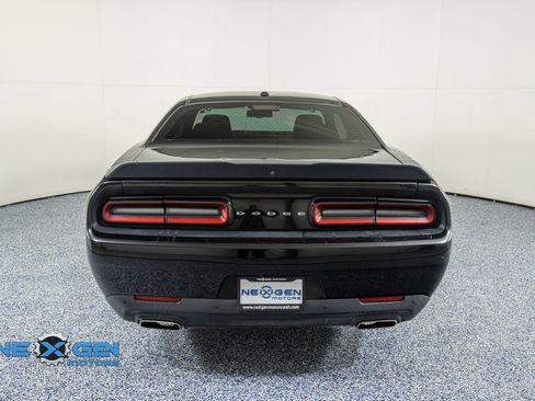 Used 2019 Dodge Challenger GT RWD image 6