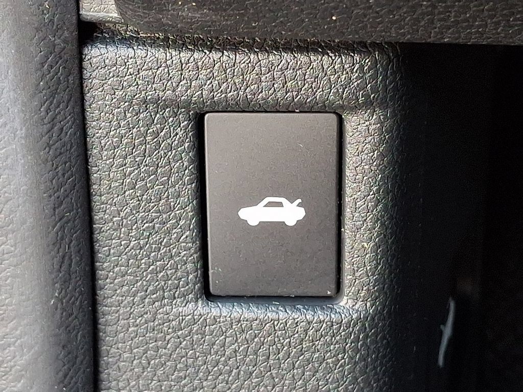 Used 2024 Honda Accord LX image 27